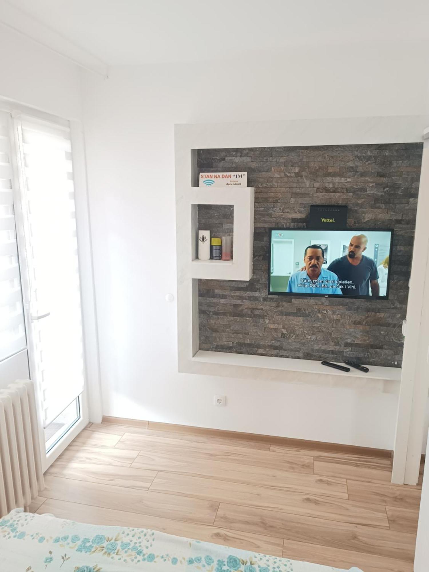 stan na dan IM Apartment Uzice Bagian luar foto