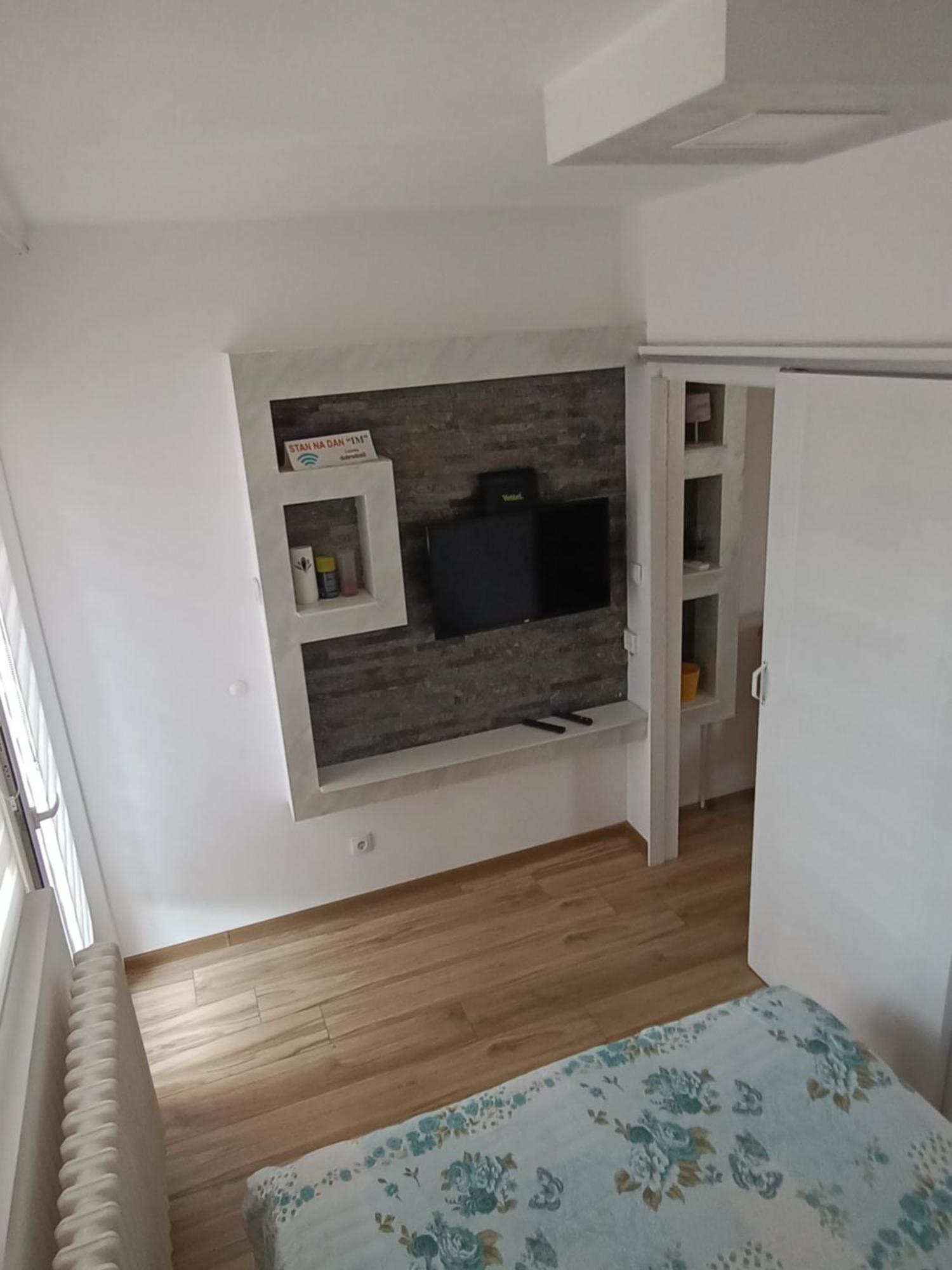 stan na dan IM Apartment Uzice Bagian luar foto