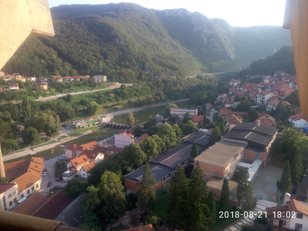 stan na dan IM Apartment Uzice Bagian luar foto